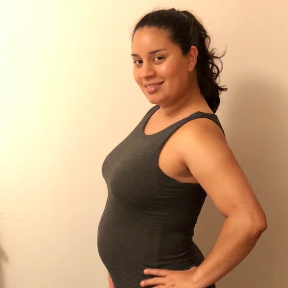 Meet your Posher, Cindy - Picture 2 of 3